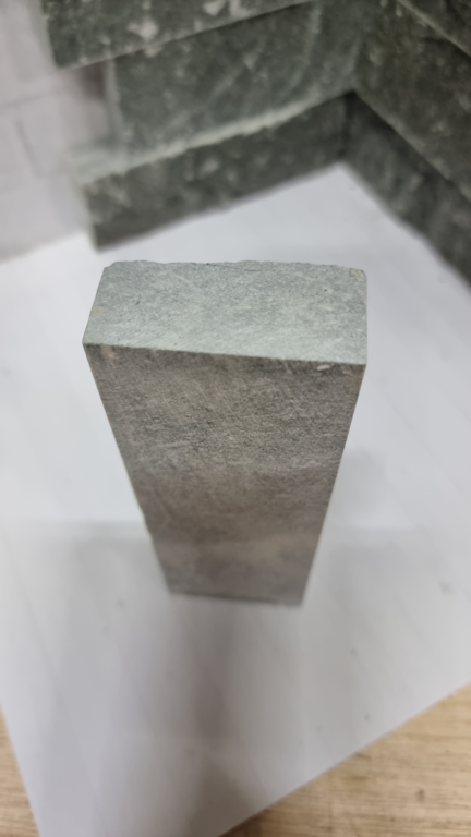 Плитка талькохлорит (рваный камень)150х50